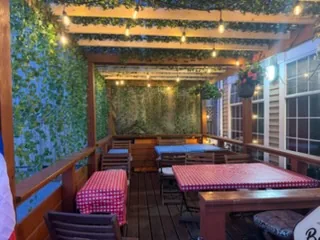 date night Steveston — Vogue Cafe, Steveston Village Richmond