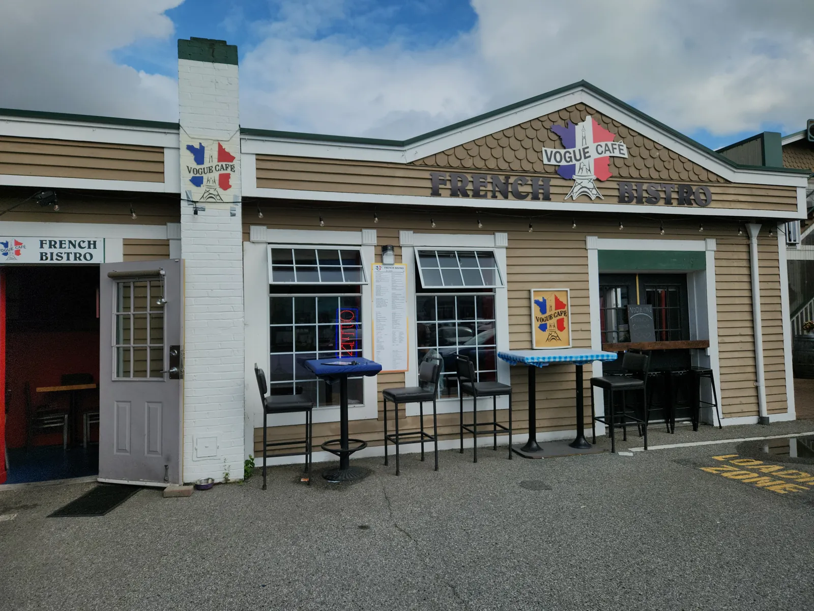 French restaurant Steveston — Vogue Cafe, Steveston Village Richmond